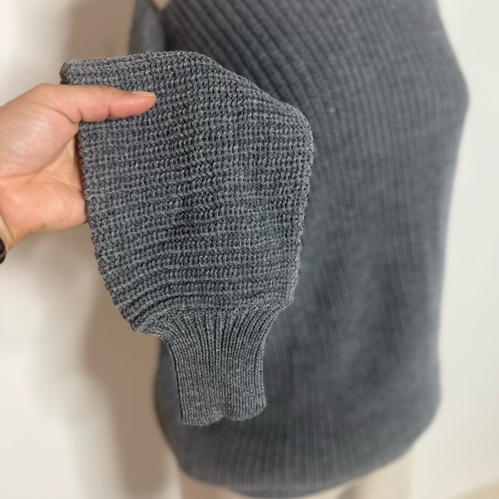Off shoulder oversized cotton cable knit sweater in dark grey multiple sizes - Picture 5 of 8